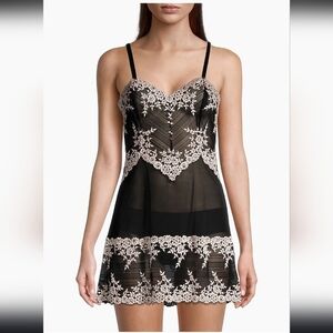 Wacoal Embrace Lace Chemise, NWOT, Medium, Black And Cream